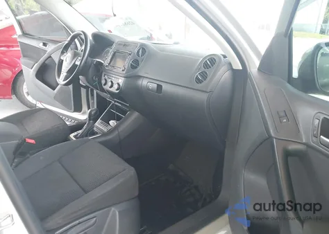 2015 Volkswagen Tiguan S из США, поврежденный, VIN WVGAV7AX1FW562372